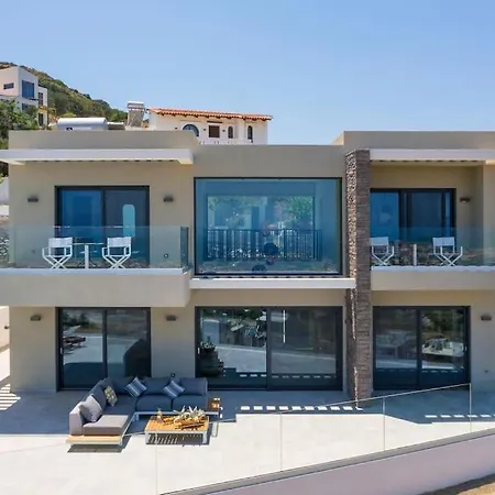 Thea, Stunning View, Pool, Bbq, Brand New.